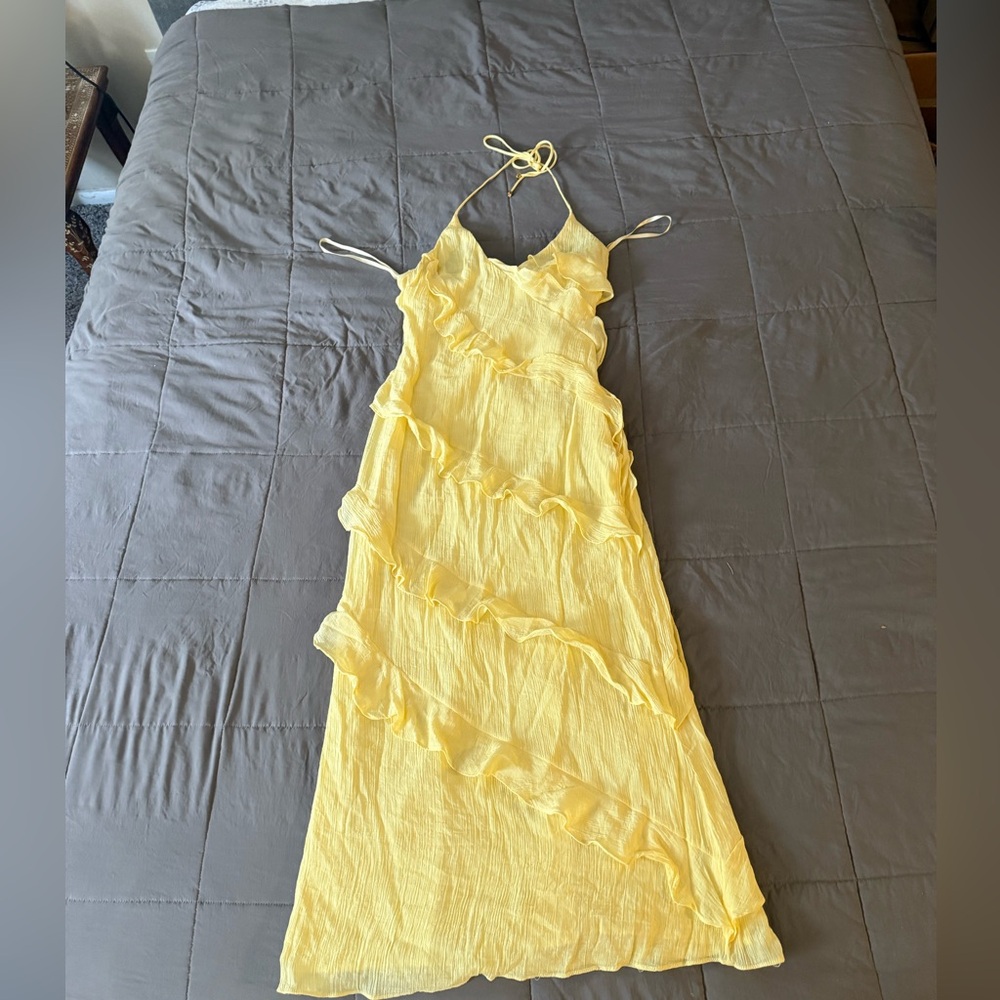 Hello Molly WHAT A BEAUTY MAXI DRESS YELLOW - Picture 6 of 7